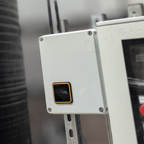 Tank with PocketBulk Tank Insight 1 installed on